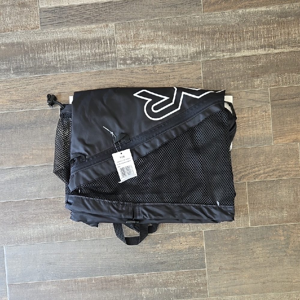 TYR Black Men's Backpack - Picture 7 of 7